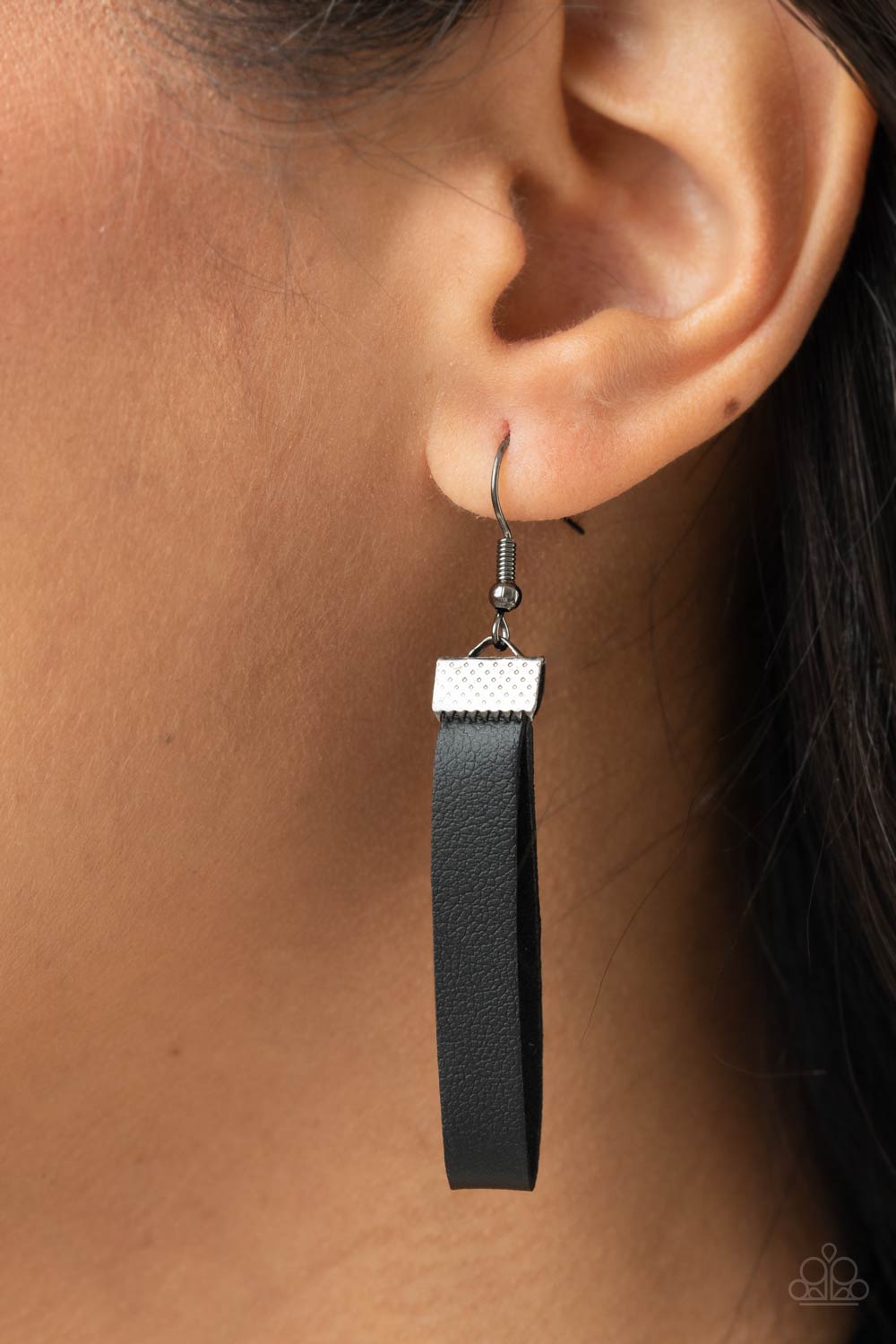 Paparazzi ♥ Majorly Moonstruck - Black ♥ Necklace