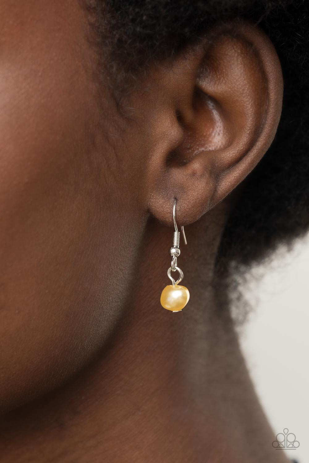 Paparazzi ♥ Seaside Shimmer - Yellow ♥ Necklace