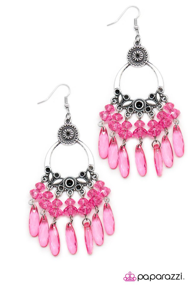 Paparazzi ♥ Date Night - Pink ♥ Earrings