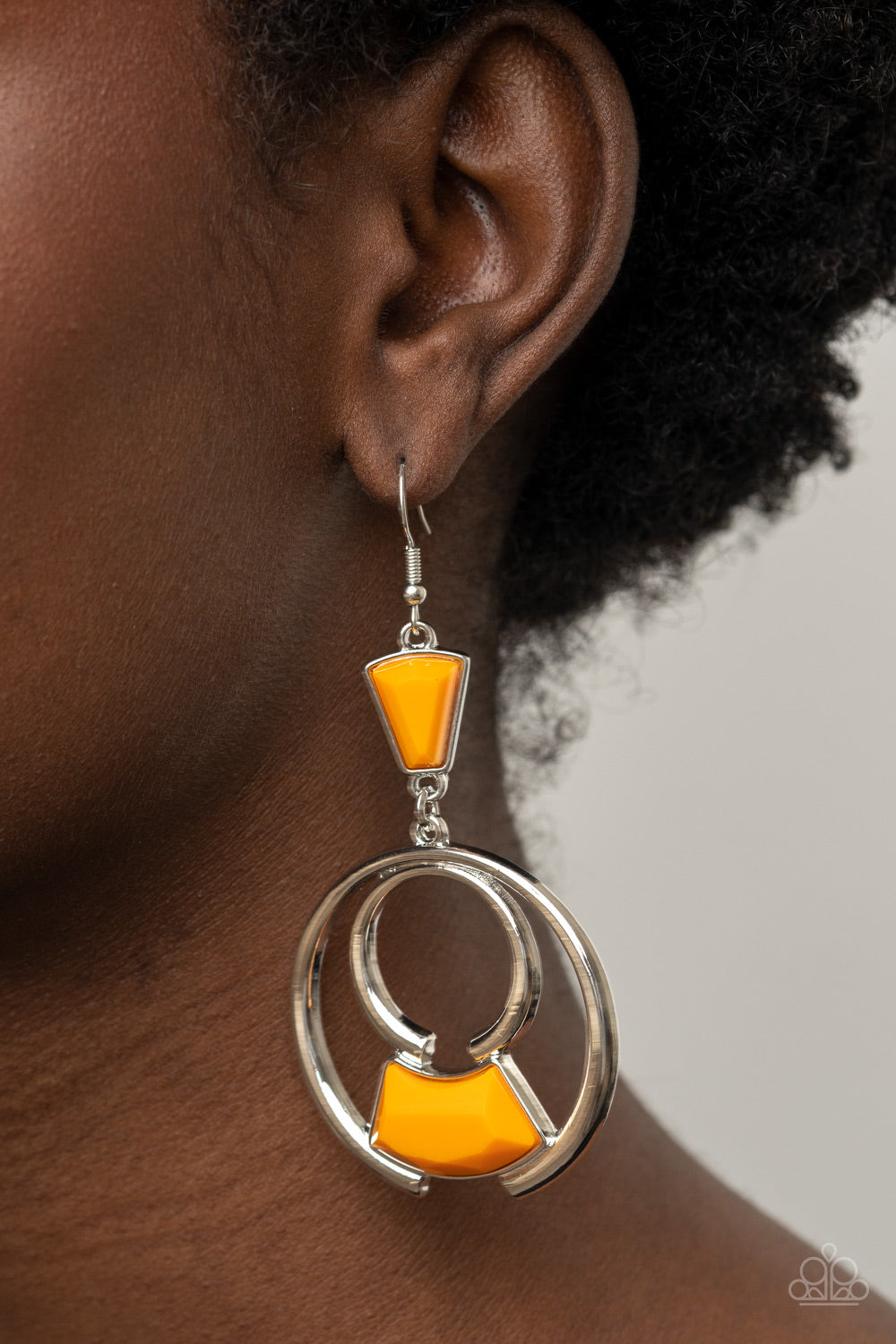 Paparazzi ♥ Deco Dancing - Orange ♥ Earrings