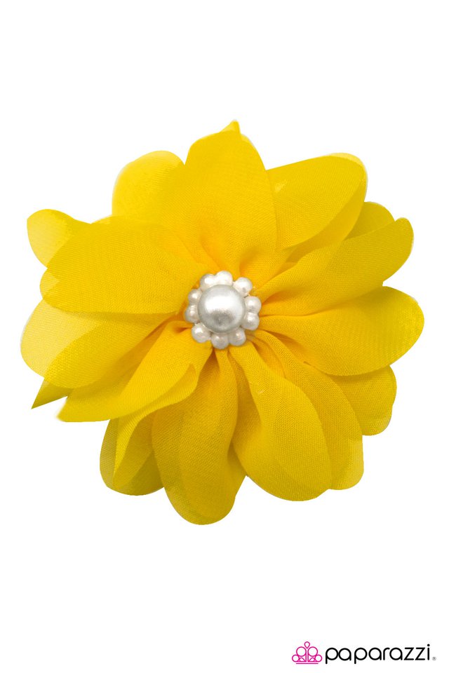 Paparazzi ♥ Sunny Days - Yellow ♥ Hair Clip