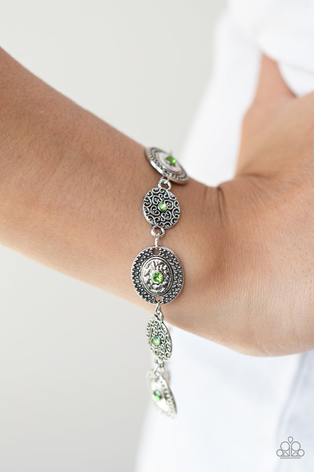 Paparazzi ♥ Secret Garden Glamour - Green ♥ Bracelet