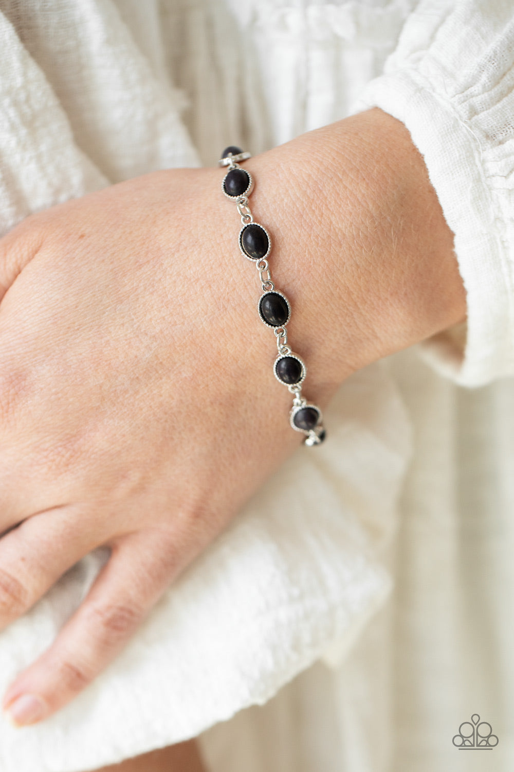 Paparazzi ♥ Desert Day Trip - Black ♥ Bracelet
