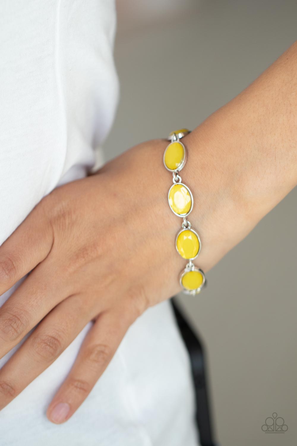 Paparazzi ♥ Smooth Move - Yellow ♥ Bracelet