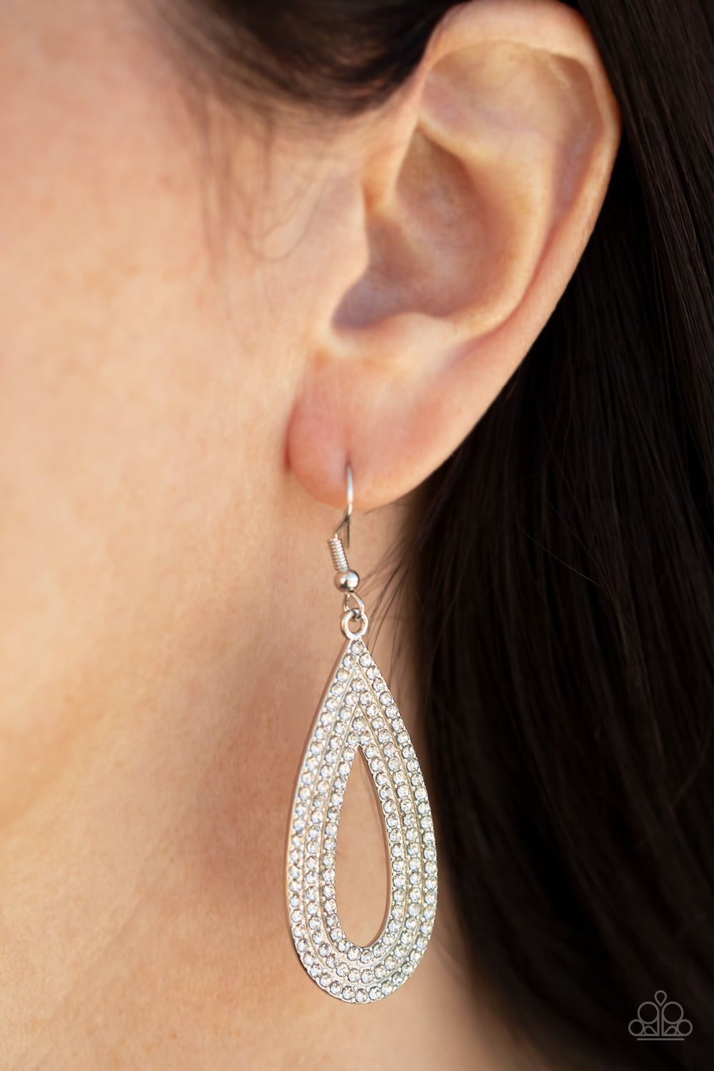 Paparazzi ♥ Exquisite Exaggeration - White ♥ Earrings
