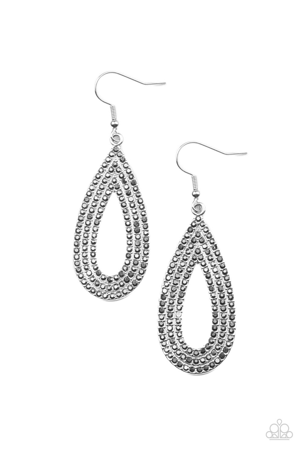 Paparazzi ♥ Exquisite Exaggeration - Silver ♥ Earrings