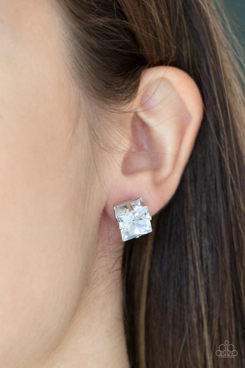 Paparazzi ♥ Times Square Timeless - White ♥ Post Earrings