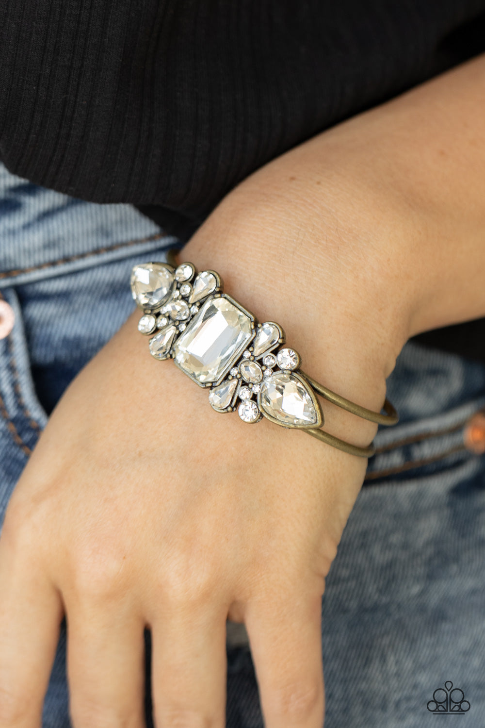 Paparazzi ♥ Call Me Old-Fashioned - Brass ♥ Bracelet