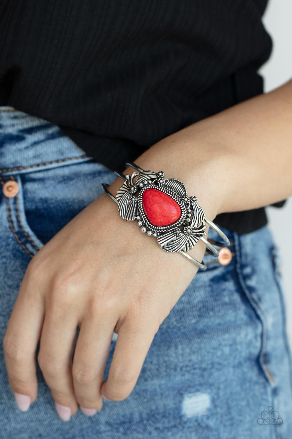 Paparazzi ♥ Western Wonderland - Red ♥ Bracelet