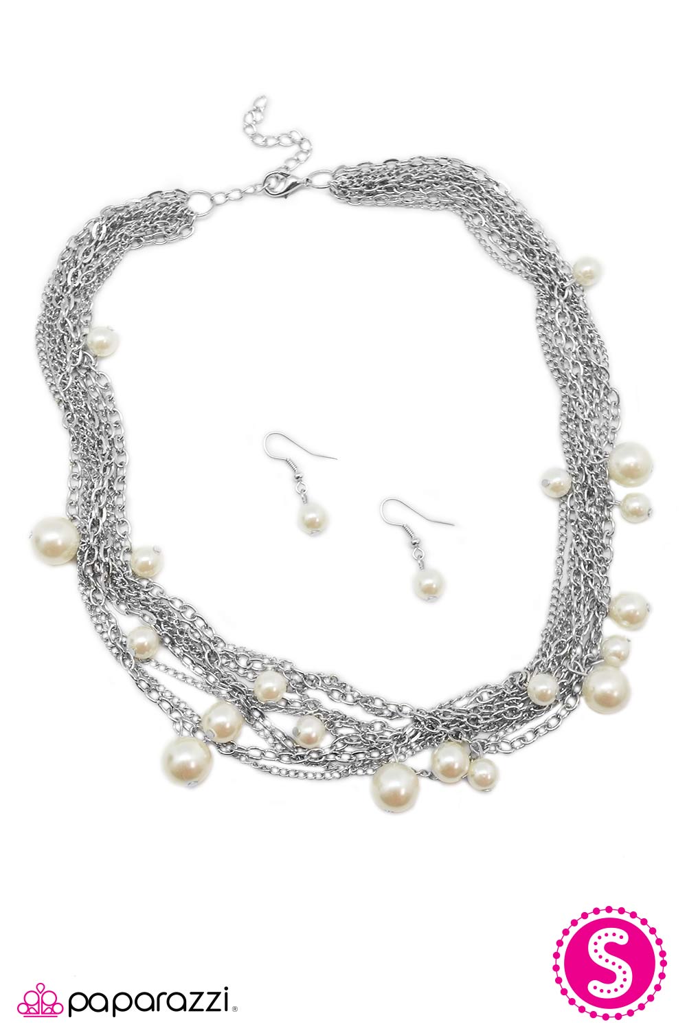 Paparazzi ♥ The First Lady - White ♥ Necklace