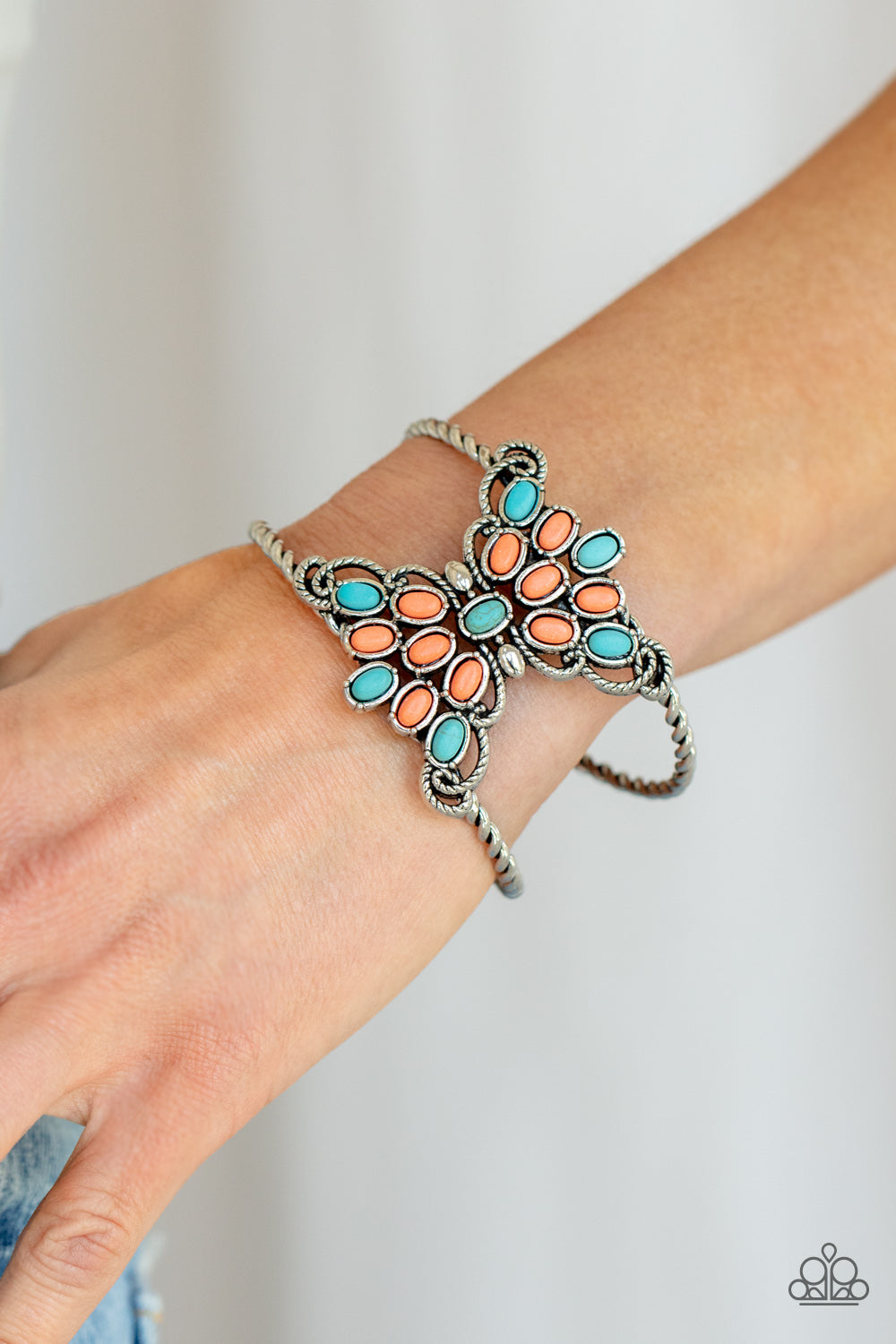 Paparazzi ♥ Pleasantly Plains - Multi ♥ Bracelet