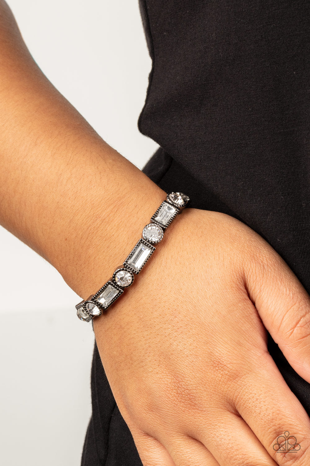 Paparazzi ♥ Classic Couture - Black ♥ Bracelet