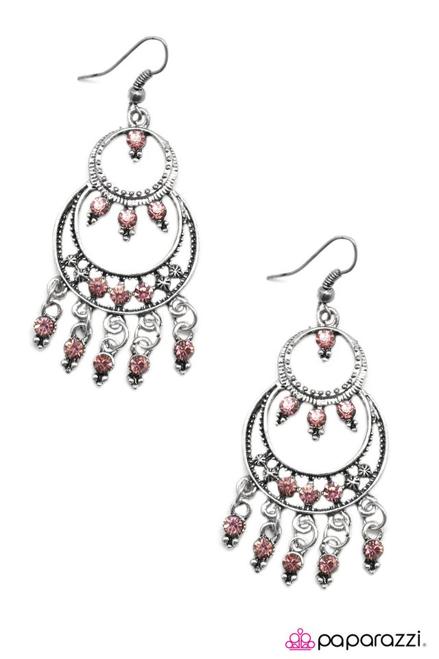 Paparazzi ♥ Girls Night Out - Light Pink ♥ Earrings