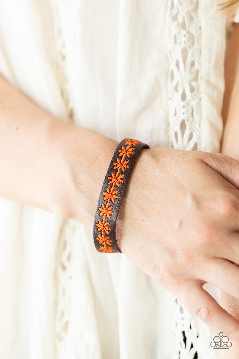 Paparazzi ♥ Wildflower Wayfarer - Orange ♥ Bracelet