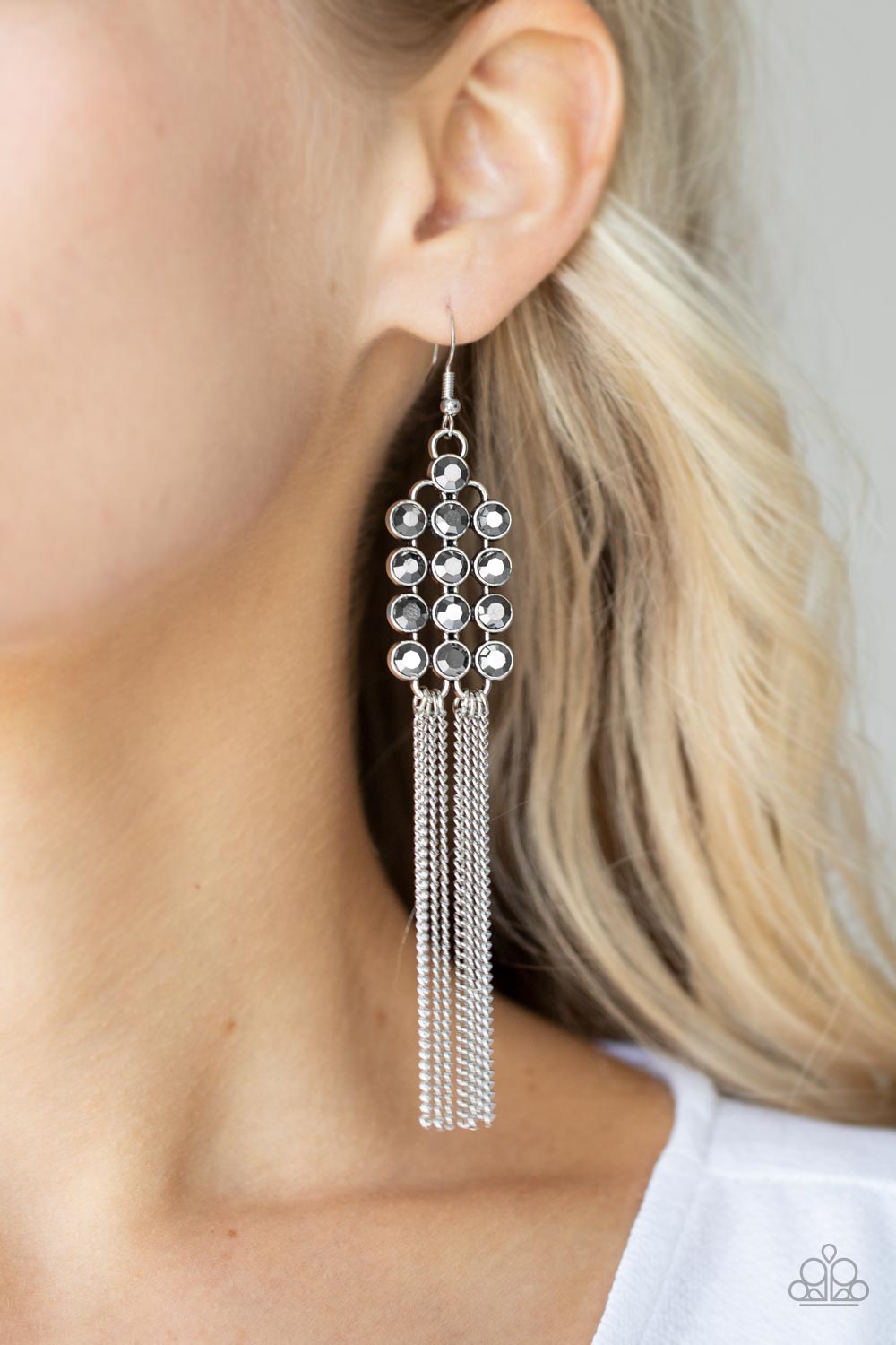 Paparazzi ♥ Tasteful Tassel - Silver ♥ Earrings