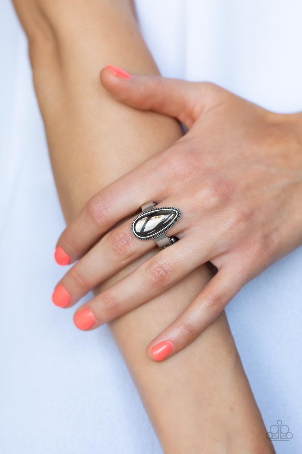 Paparazzi ♥ Mystical Marvel - Silver ♥ Ring