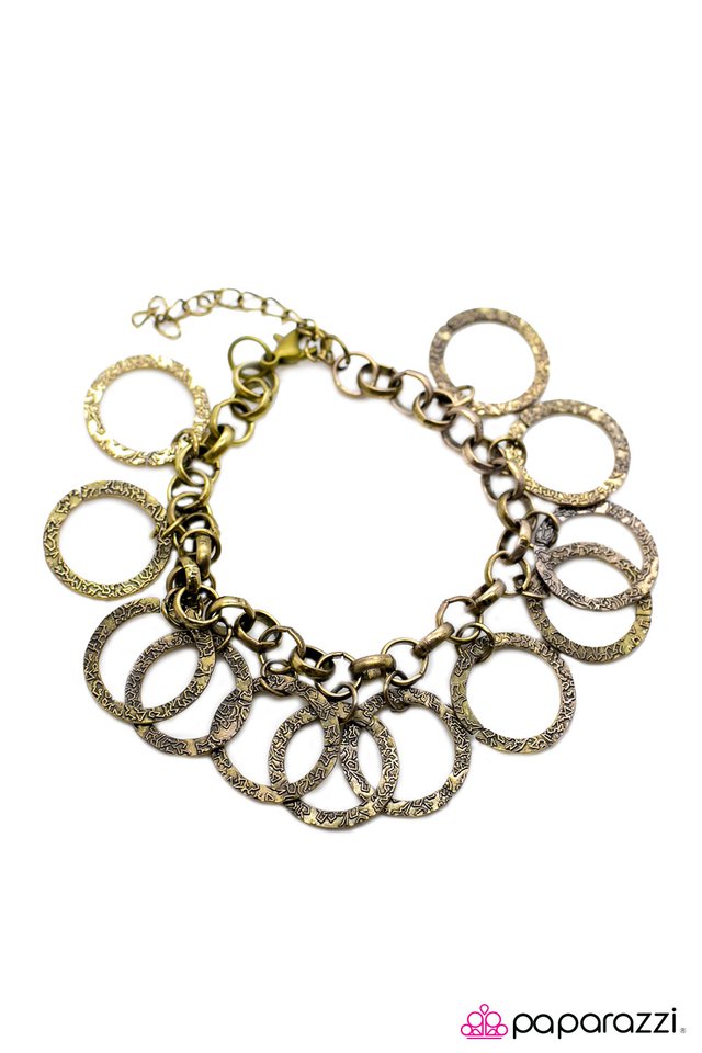 Paparazzi ♥ Hidden Treasure - Brass ♥ Bracelet