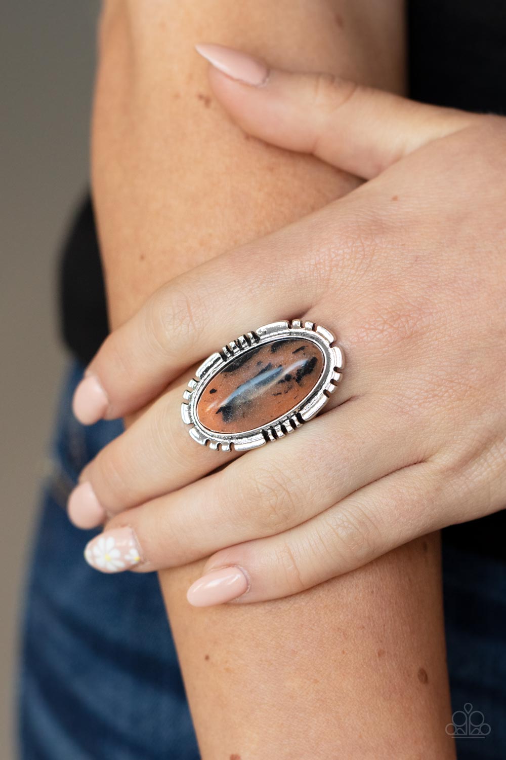 Paparazzi ♥ Peacefully Pioneer - Brown ♥ Ring
