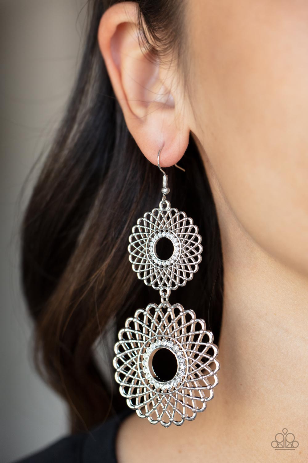Paparazzi ♥ Regal Roulette - White ♥ Earrings