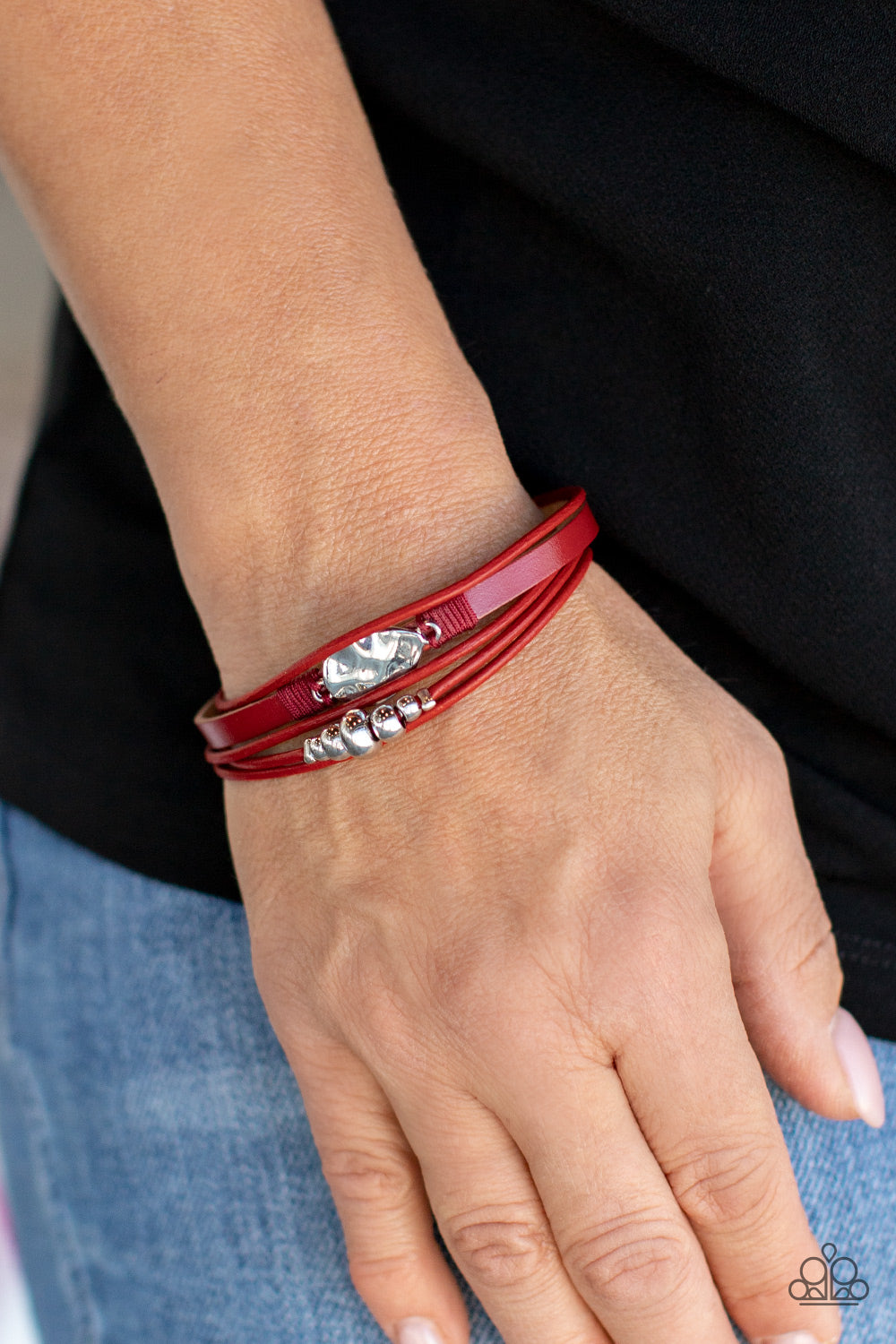 Paparazzi ♥ Tahoe Tourist - Red ♥ Bracelet