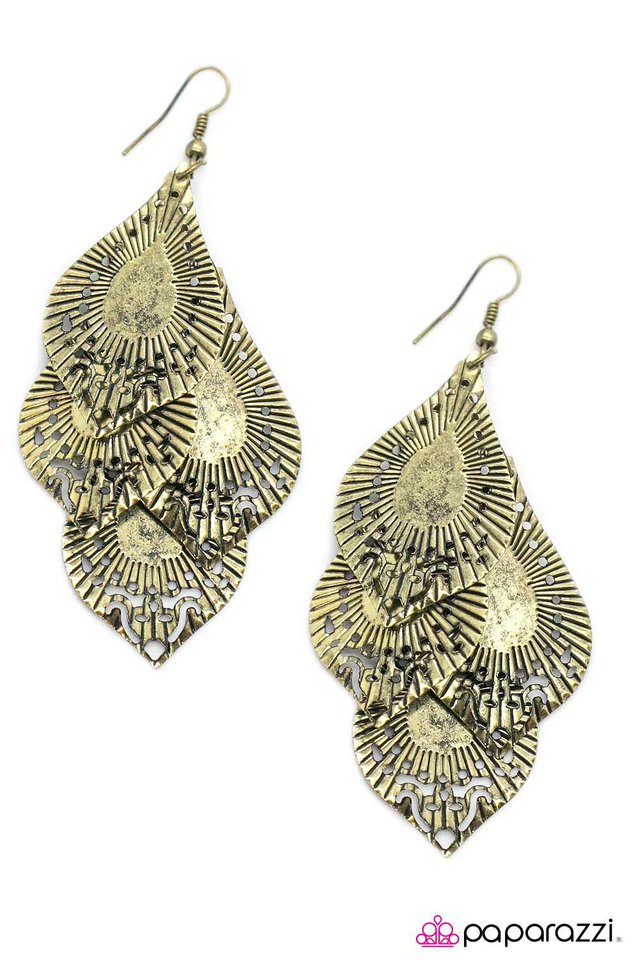 Paparazzi ♥ From Dusk Til Dawn - Brass ♥ Earrings