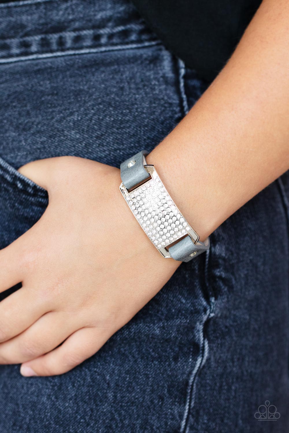 Paparazzi ♥ Urban Rivalry - Silver ♥ Bracelet