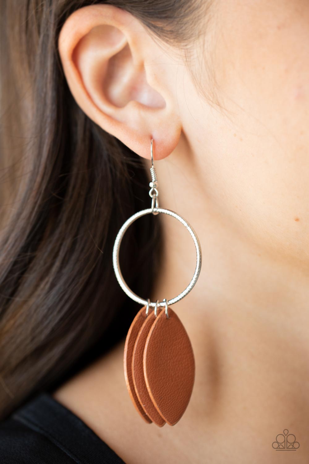 Paparazzi ♥ Leafy Laguna - Brown ♥ Earrings