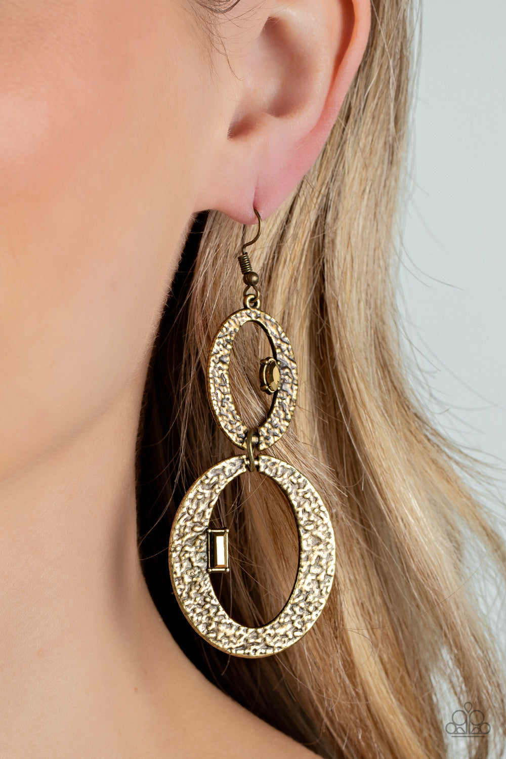 Paparazzi ♥ OVAL and OVAL Again - Brass ♥ Earrings