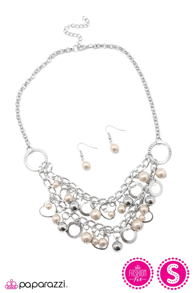 Paparazzi ♥ Silly Little Love Songs - Brown ♥ Necklace