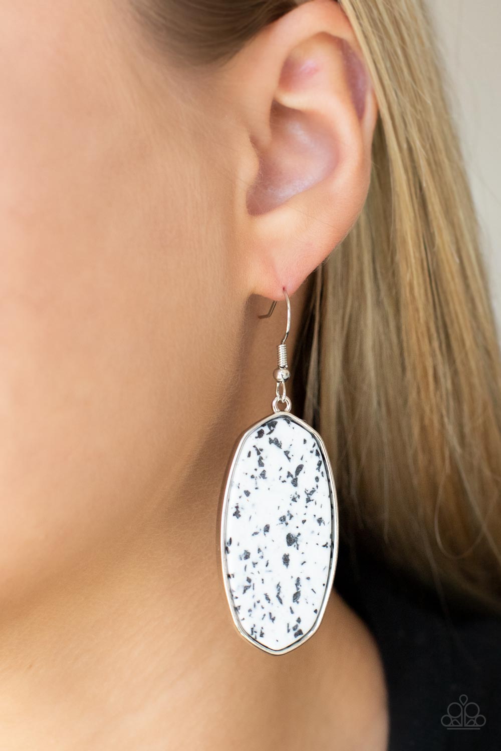 Paparazzi ♥ Stone Sculptures - White ♥ Earrings