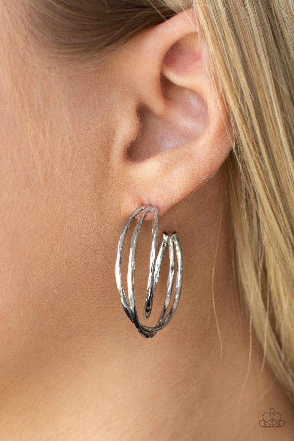 Paparazzi ♥ City Contour - Silver ♥ Earrings