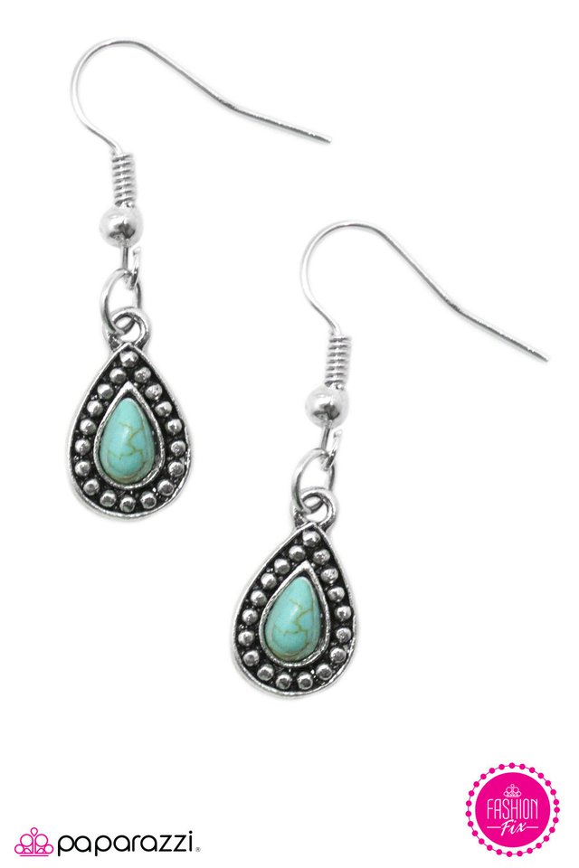 Paparazzi ♥ Western Jewels - Blue ♥ Earrings