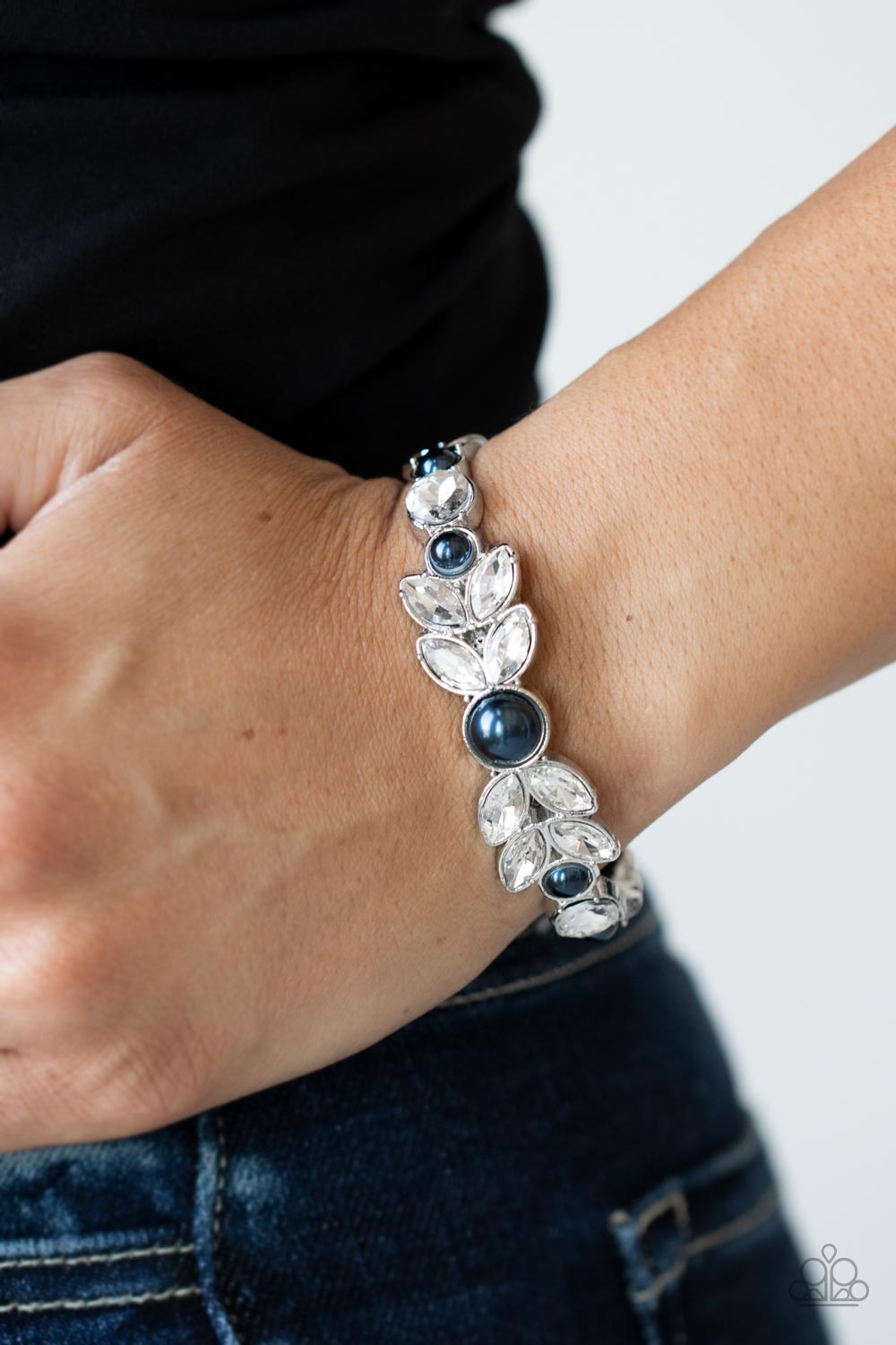 Paparazzi ♥ Regal Reminiscence - Blue ♥ Bracelet
