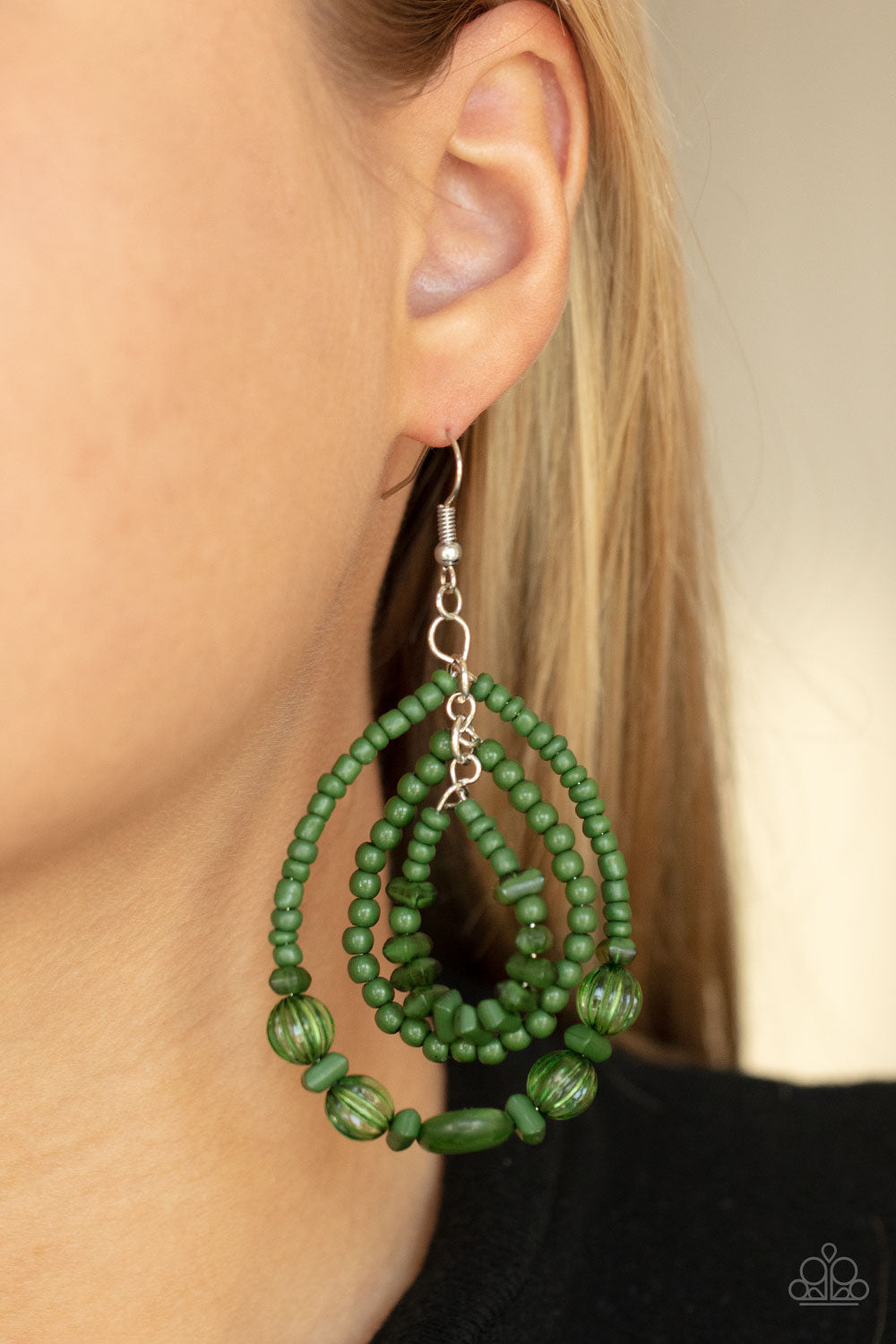 Paparazzi ♥ Prana Party - Green ♥ Earrings