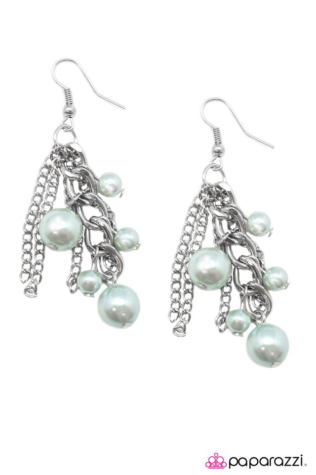 Paparazzi ♥ Soulmates - Green ♥ Earrings