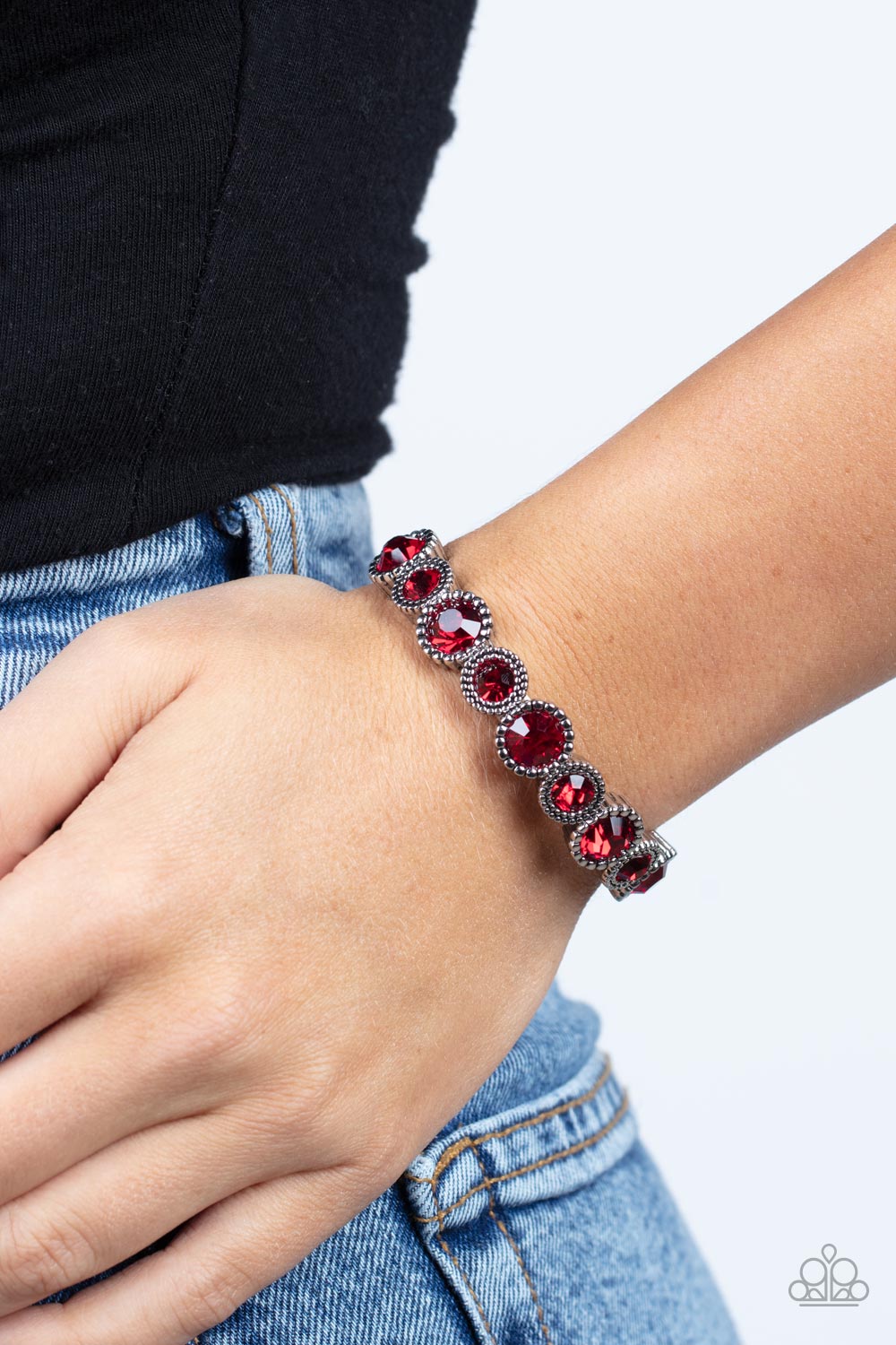 Paparazzi ♥ Phenomenally Perennial - Red ♥ Bracelet