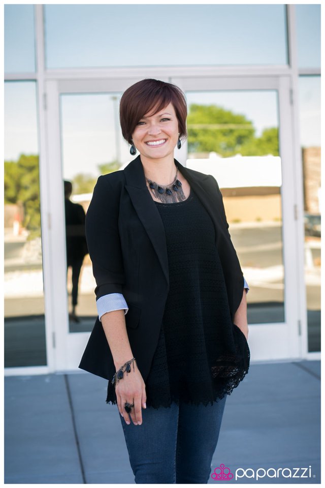 Paparazzi ♥ Next In Line - Black ♥ Earrings