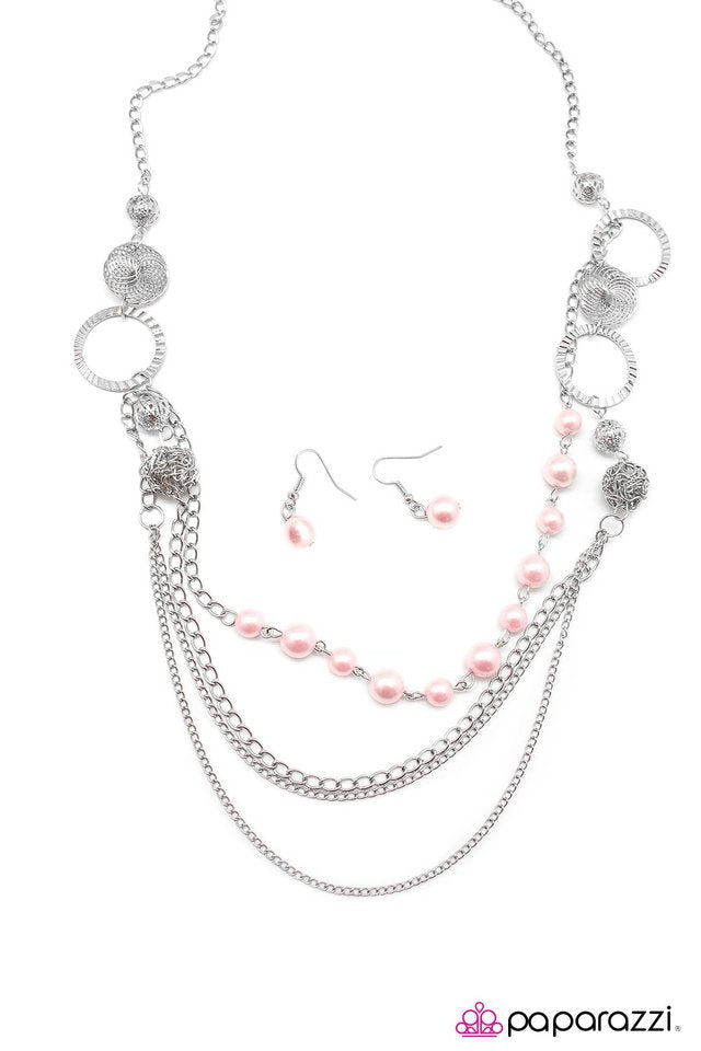Paparazzi ♥ Ready For Romance - Pink ♥ Necklace