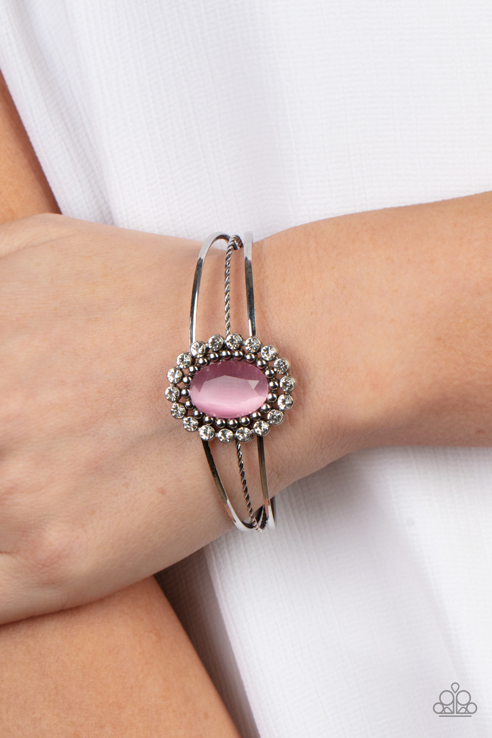 Paparazzi ♥ Prismatic Flower Patch - Pink ♥ Bracelet