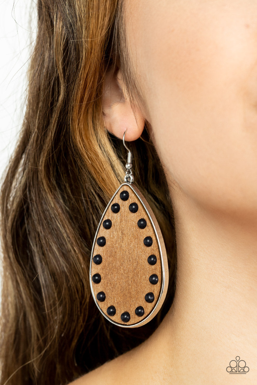 Paparazzi ♥ Rustic Refuge - Black ♥ Earrings