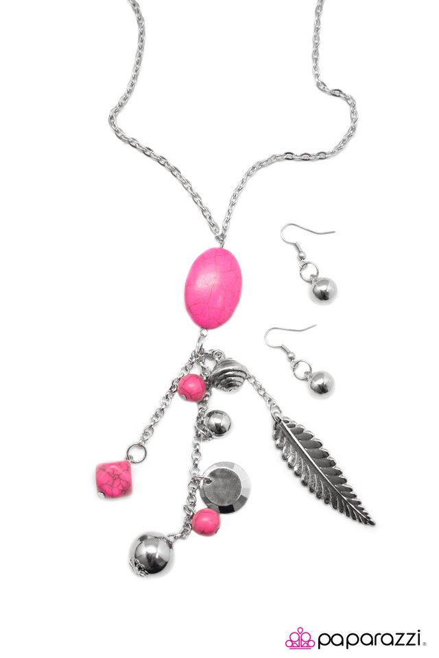 Paparazzi ♥ Rock of Ages - Pink ♥ Necklace