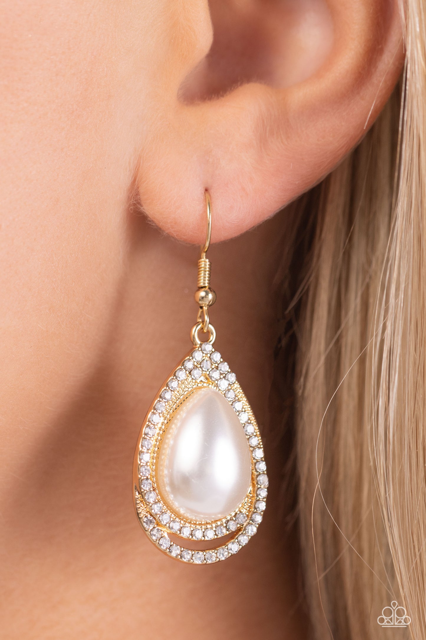 effortless-elegance-gold-p5da-gdxx-057xx