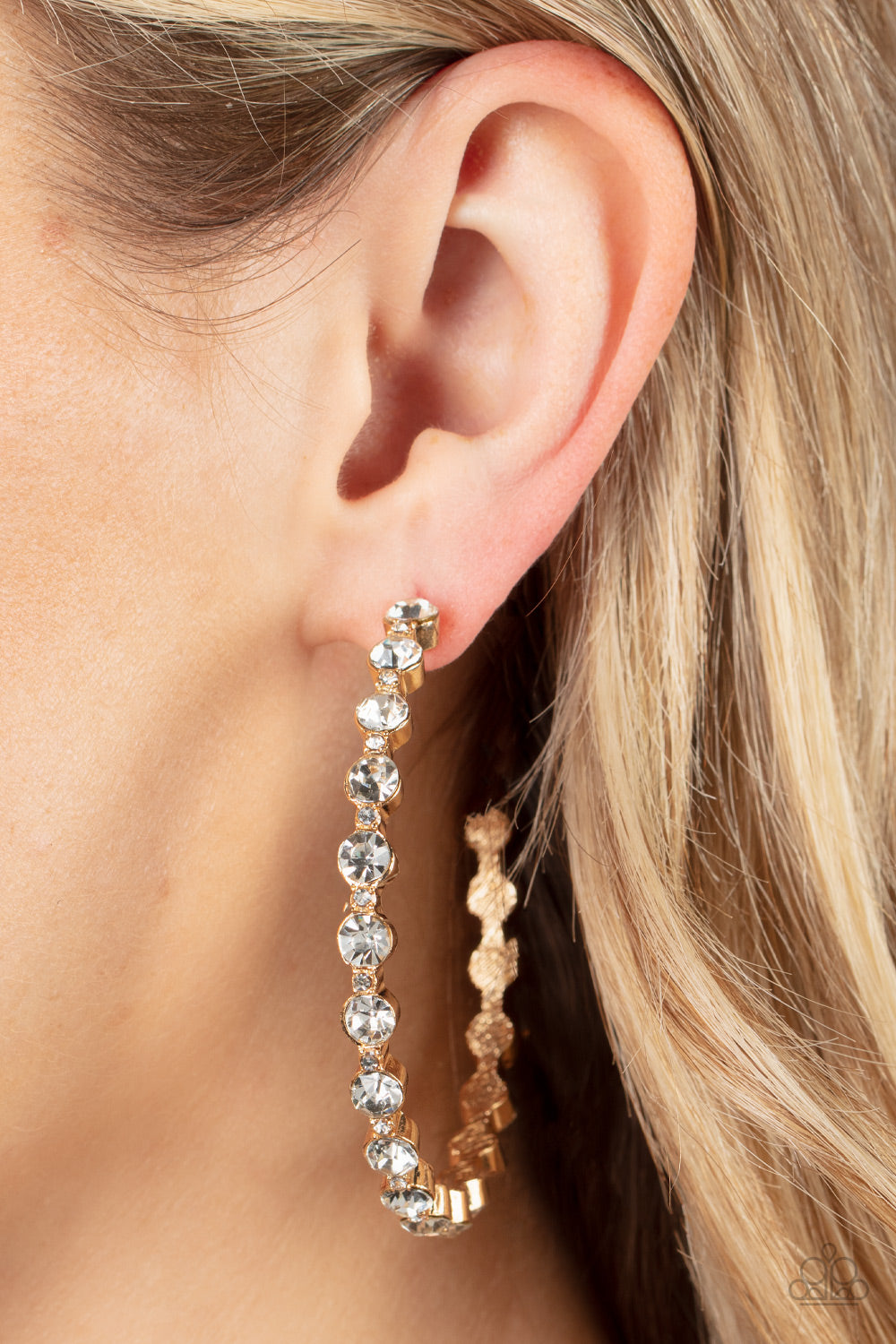 Paparazzi ♥ Royal Reveler - Gold ♥ Earrings