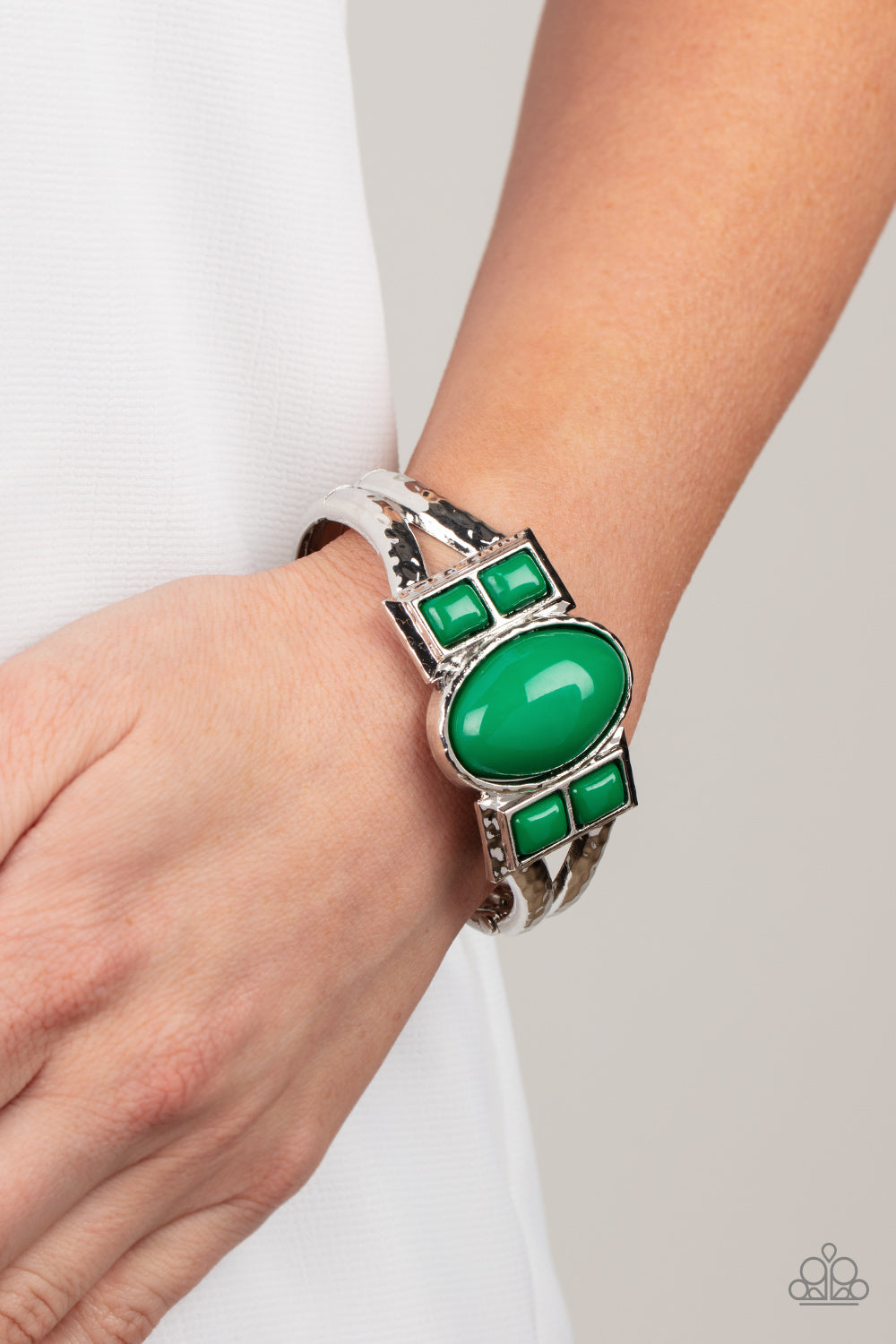 Paparazzi ♥ A Touch of Tiki - Green ♥ Bracelet