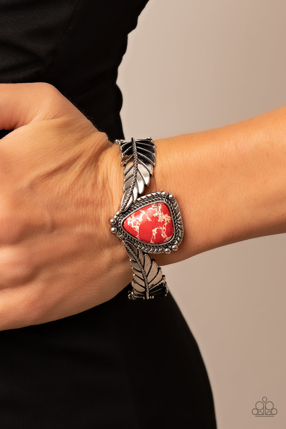 Paparazzi ♥ Desert Roost - Red ♥ Bracelet