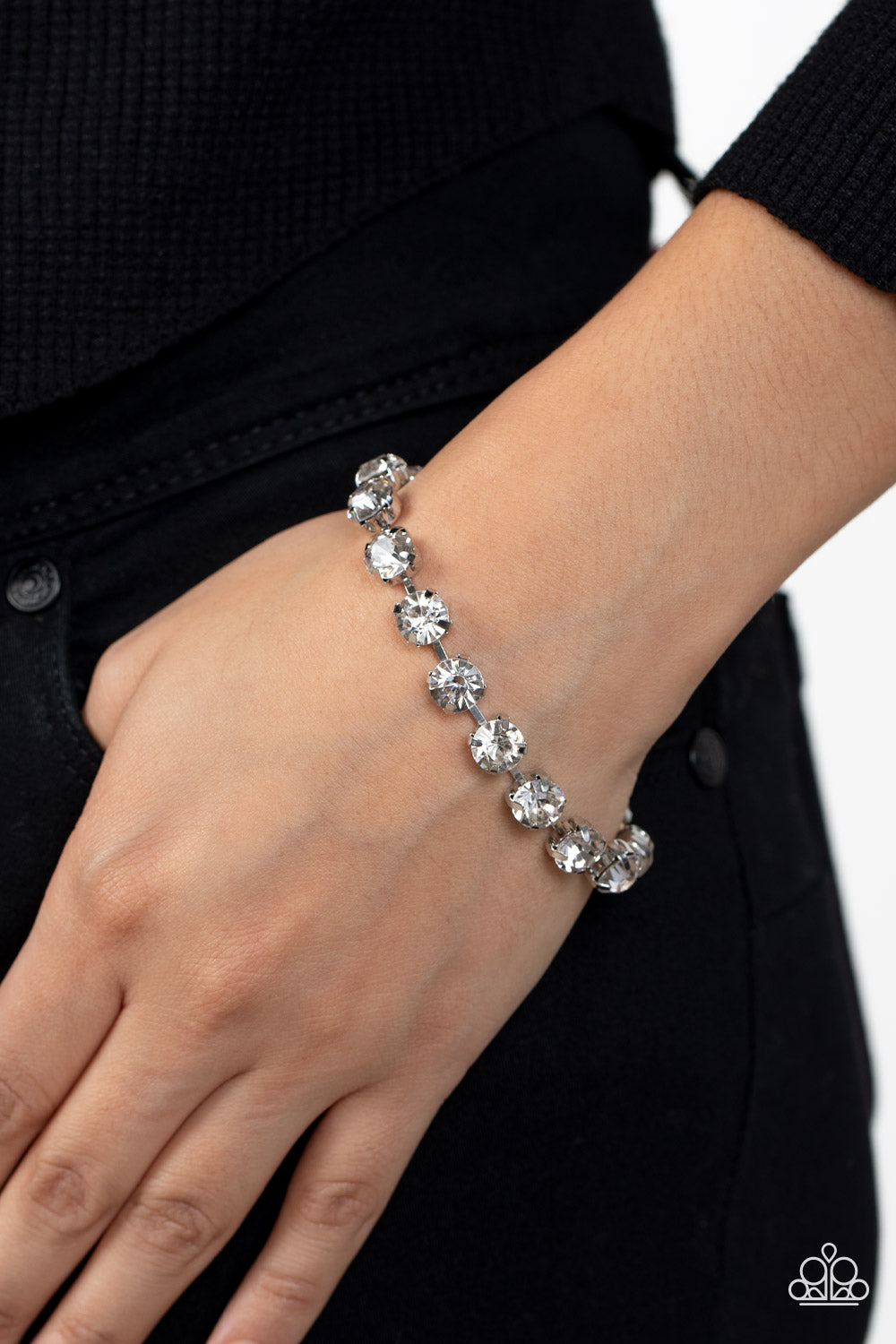 Paparazzi ♥ A-Lister Afterglow - White ♥ Bracelet