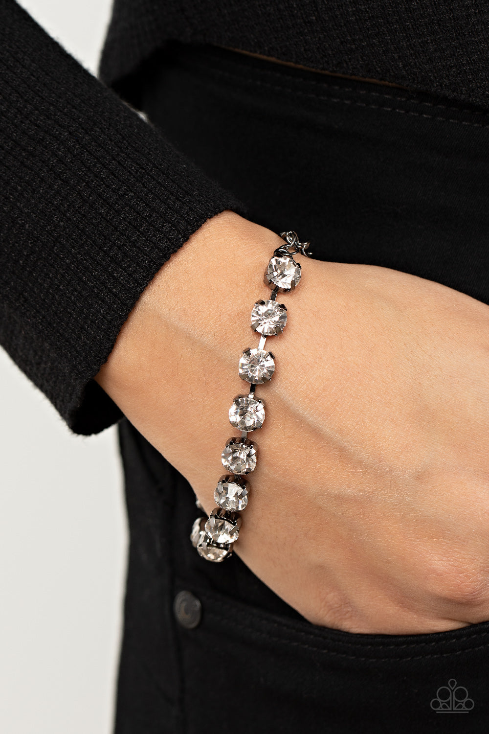 Paparazzi ♥ A-Lister Afterglow - Black ♥ Bracelet