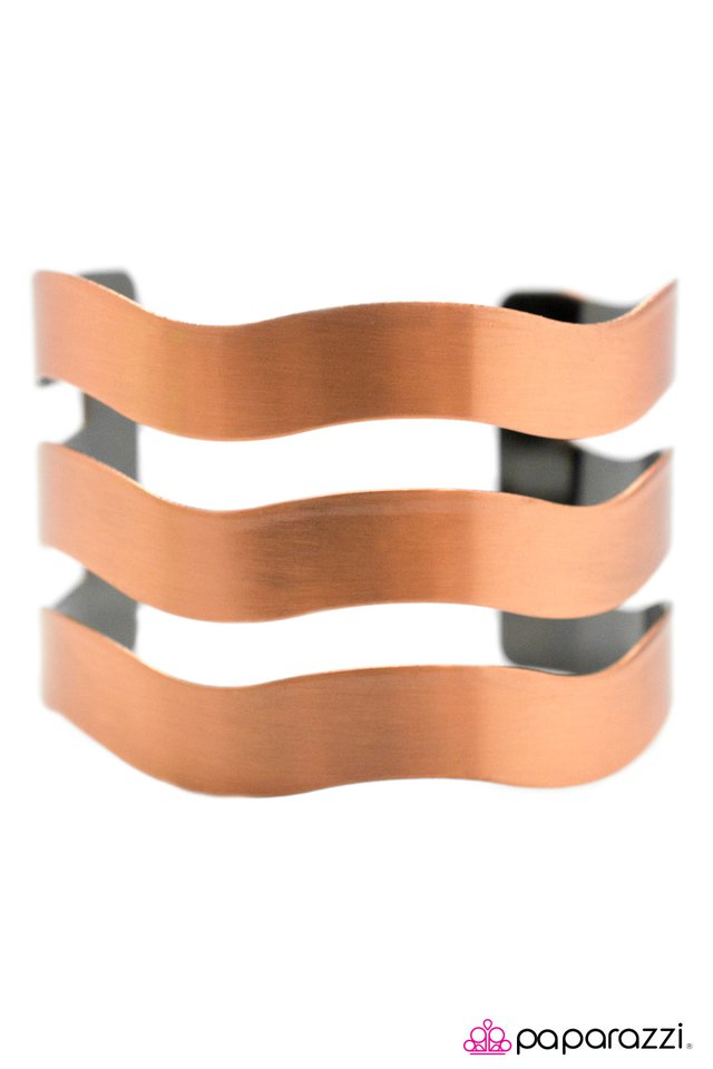 Paparazzi ♥ Ridin The Waves - Copper ♥ Bracelet