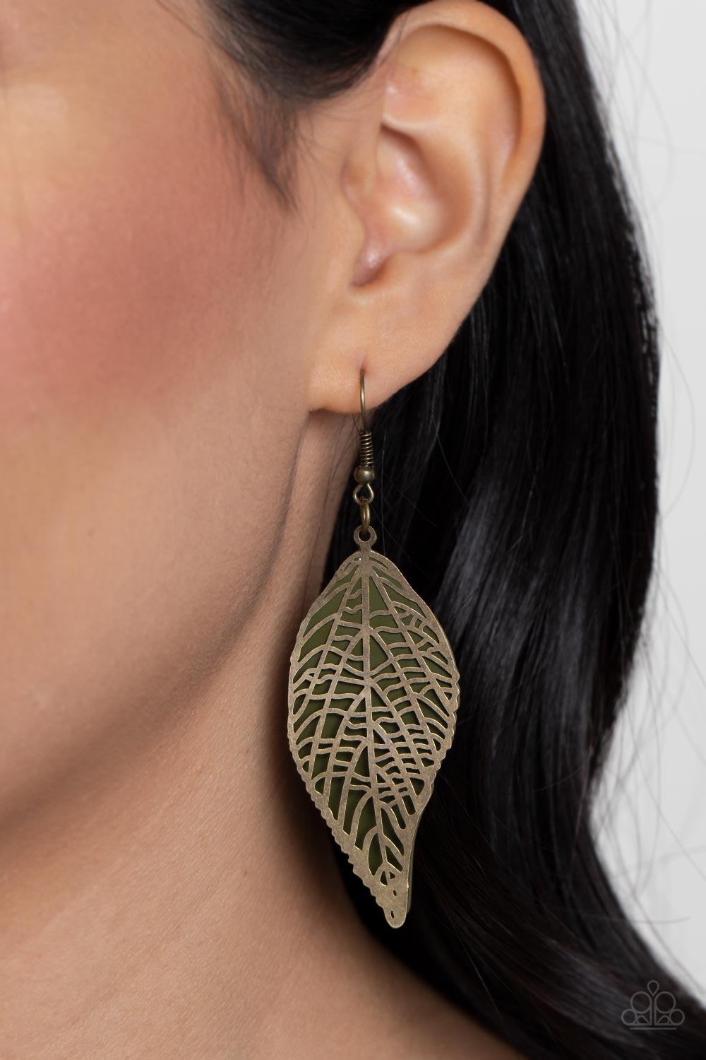 Paparazzi ♥ Leafy Luxury - Green ♥ Earrings