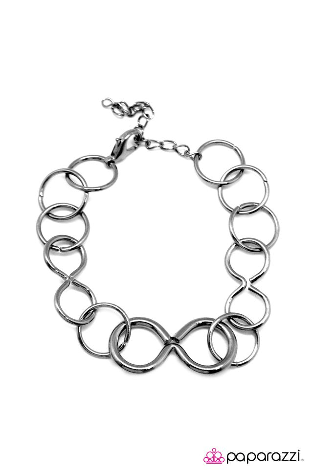 Paparazzi ♥ Not So Simple - Black ♥ Bracelet